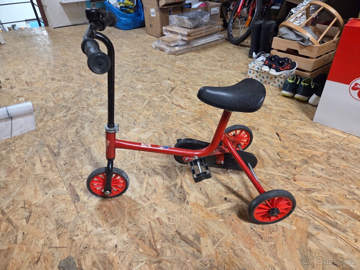 Dětská tříkolka