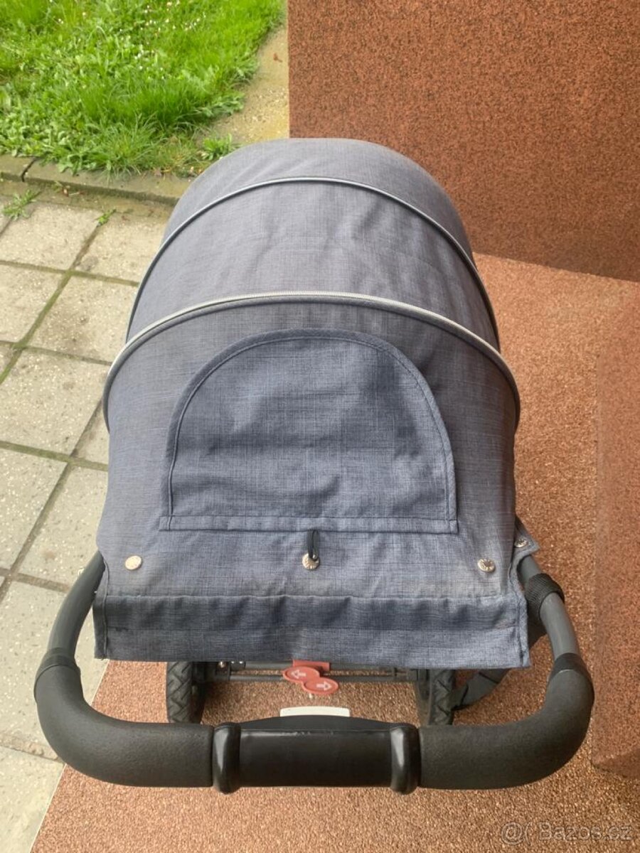 LEHKÝ SPORTOVNÍ KOČÁREK VALCO SNAP 4