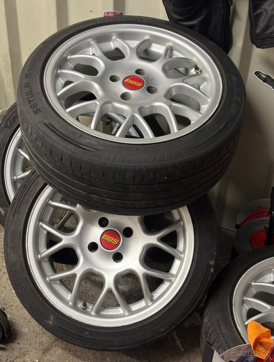 4x100 R16 et38