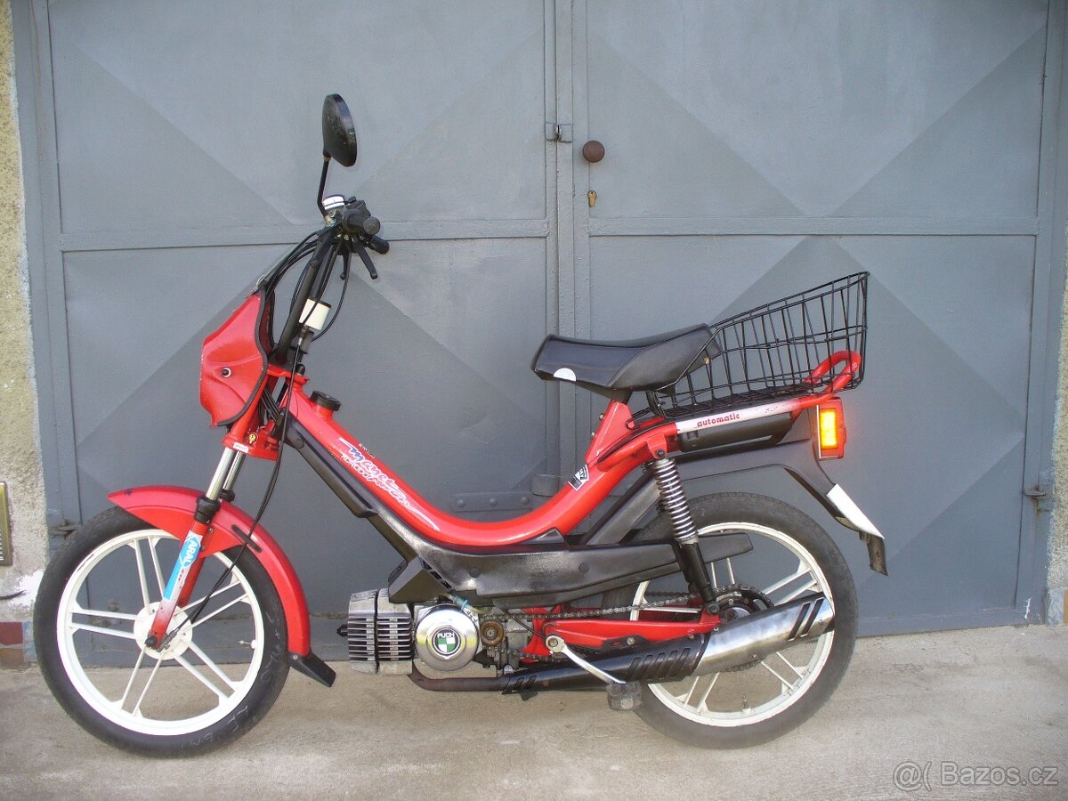 moped MANET KORADO super maxi