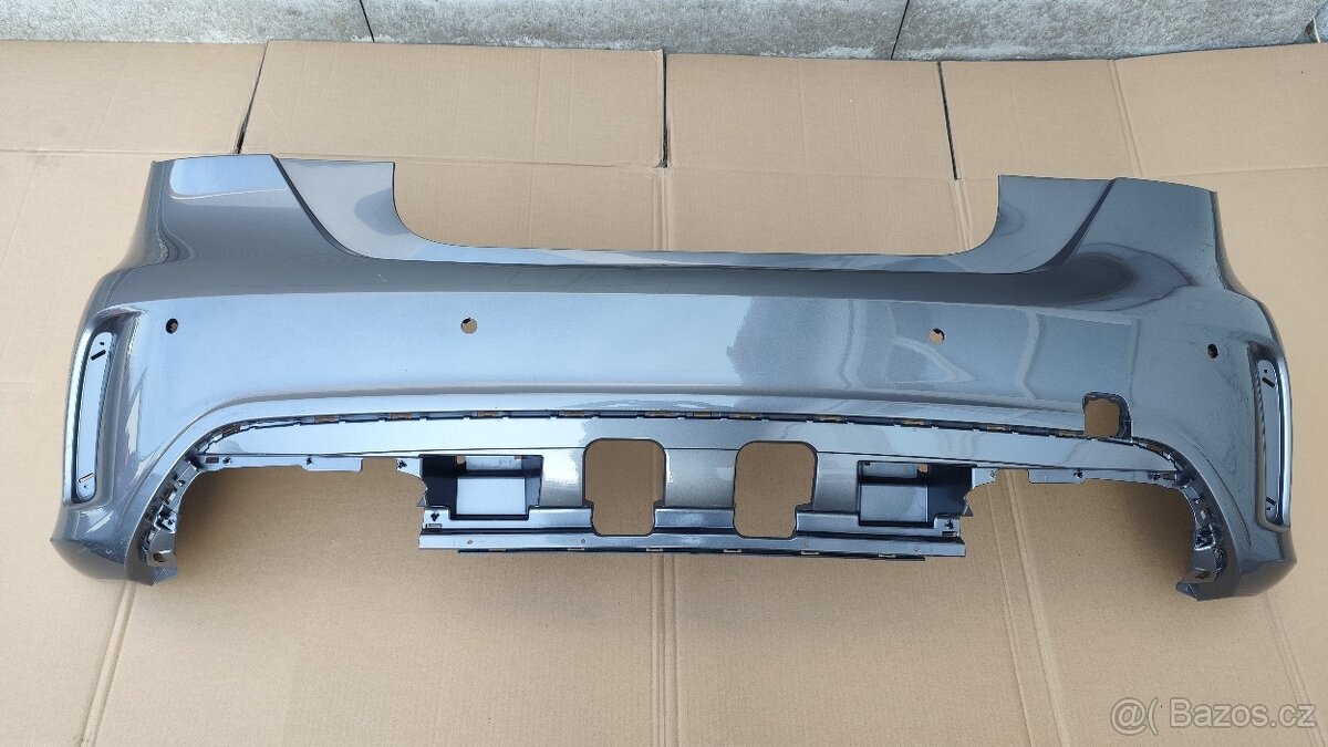 MERCEDES TŘÍDA A w176 ZADNÍ NÁRAZNÍK AMG
