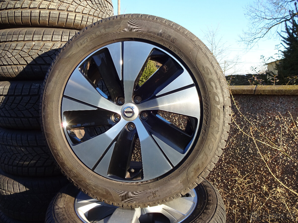 Volvo XC40 + V90 CC - zánovní zimní TOP alu 18" DOT24