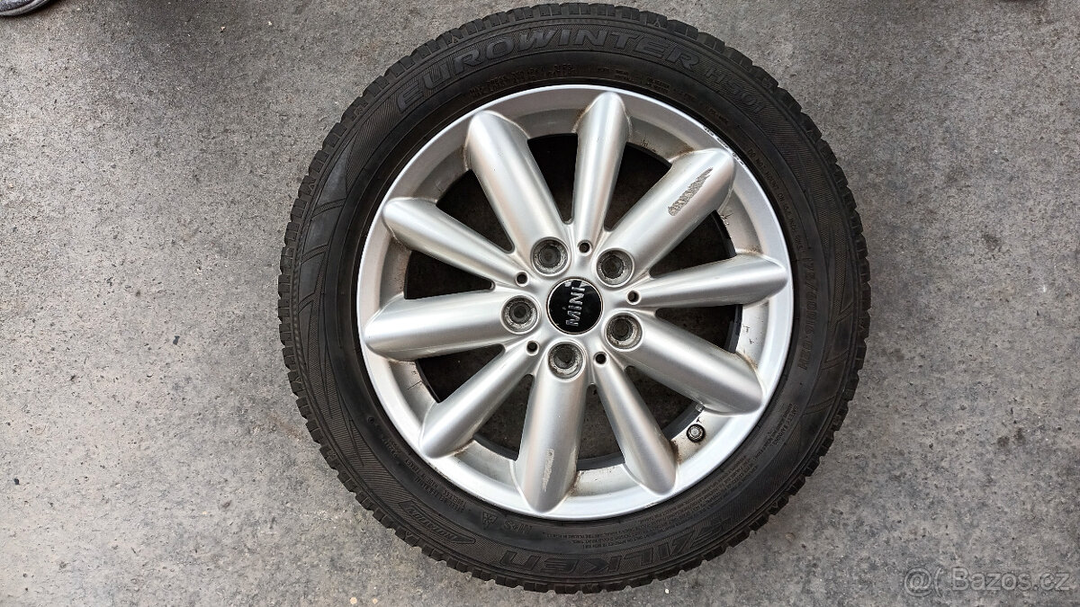 sada zimních pneumatik s disky pro Mini Cooper 2020