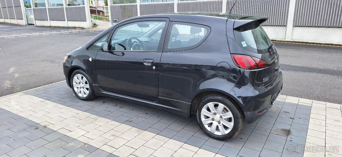 Mitsubishi colt 2010