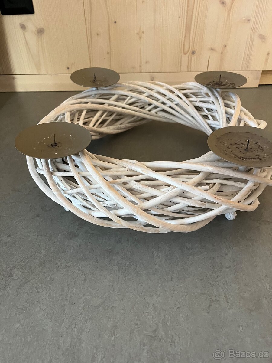 Velký věnec 40 cm