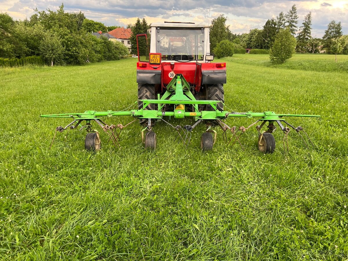 Obraceč sena Deutz Fahr KH400 -rozsah 4 metry-