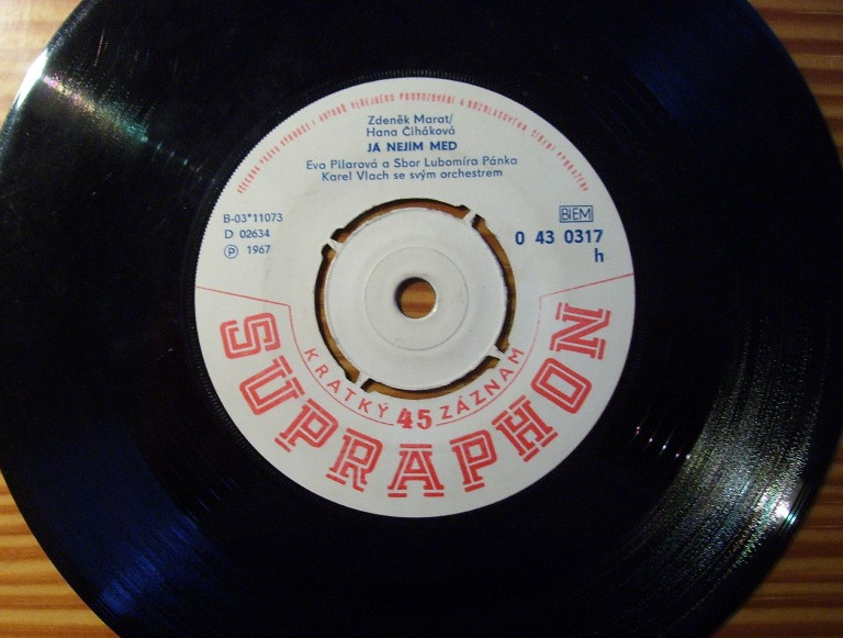 SP desky E.Pilarová,J.Mayer,N.Urbánková 1966-1971-set 5 ks