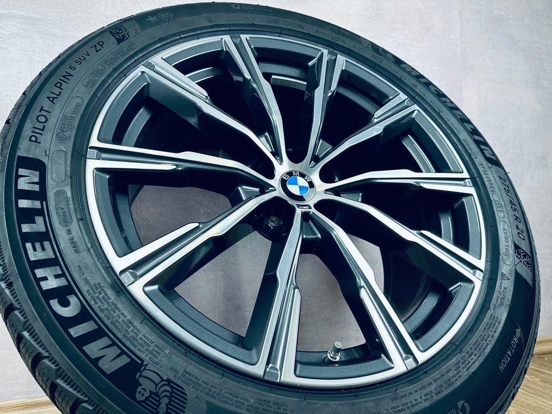 TOP zimní kola R20 BMW X5 G05 style 740M