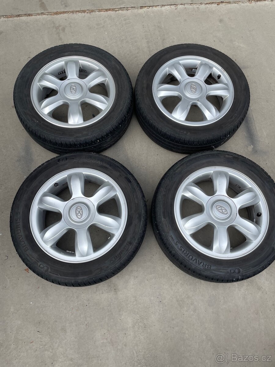 Alu kola 4x100 včetně letních pneu 195/55 R15