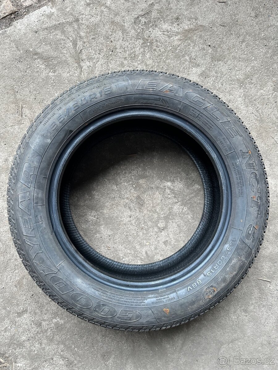 Pneu 195/60R15 Good/Year