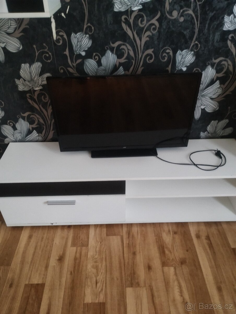 Prodám chytrou TV Jvc Smart
