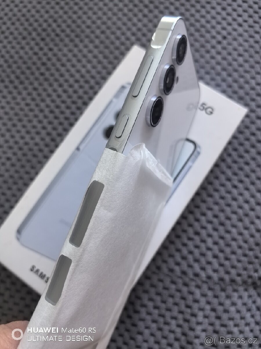 Samsung Galaxy A55 5G úplně nový komplet baleni