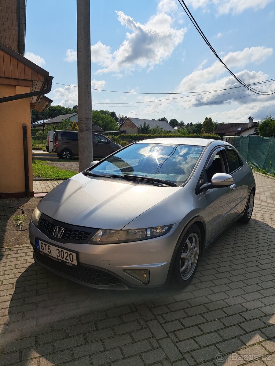 Civic 8g UFO