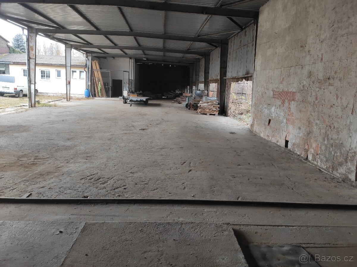 Nabízím uskladnění lodí 9km od Podolského mostu na Orlíku