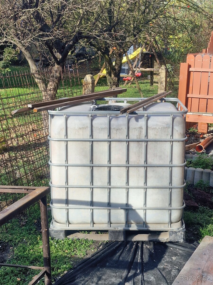 IBC 1000 litrů kontejner