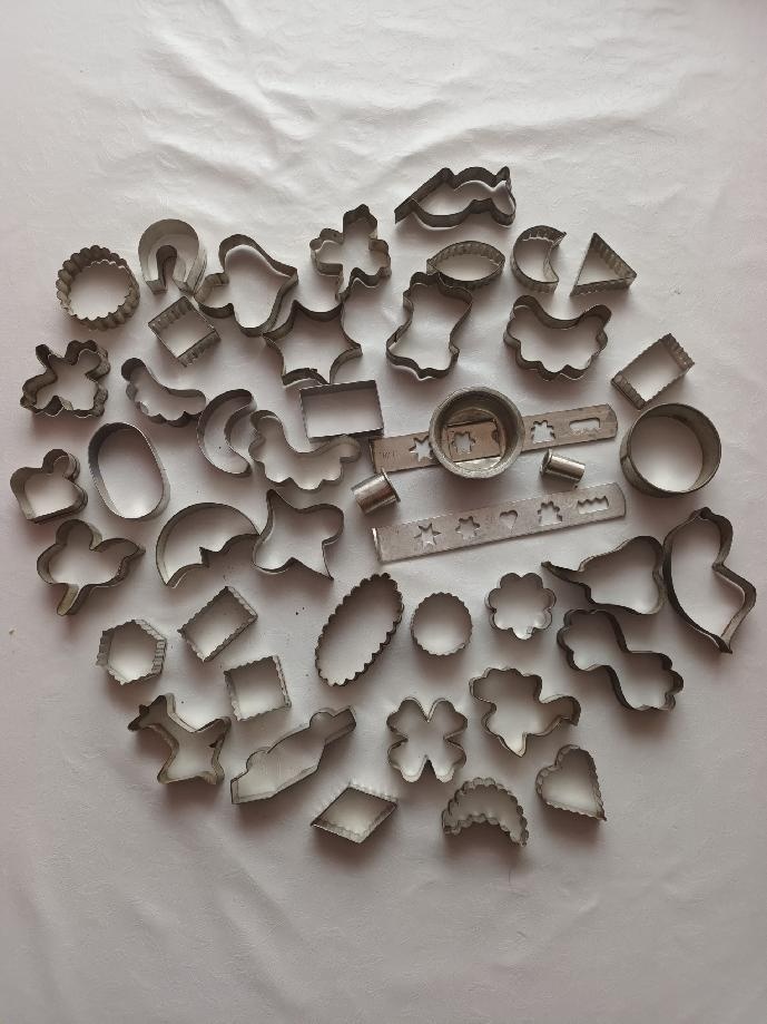 TVOŘÍTKA  NA  vánoční CUKROVÍ  RETRO