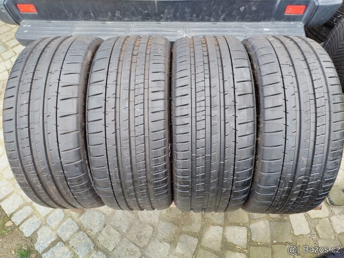 225/40/19 letni pneu MICHELIN 225/40 R19