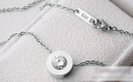 Náhrdelník Bvlgari se zirkonem