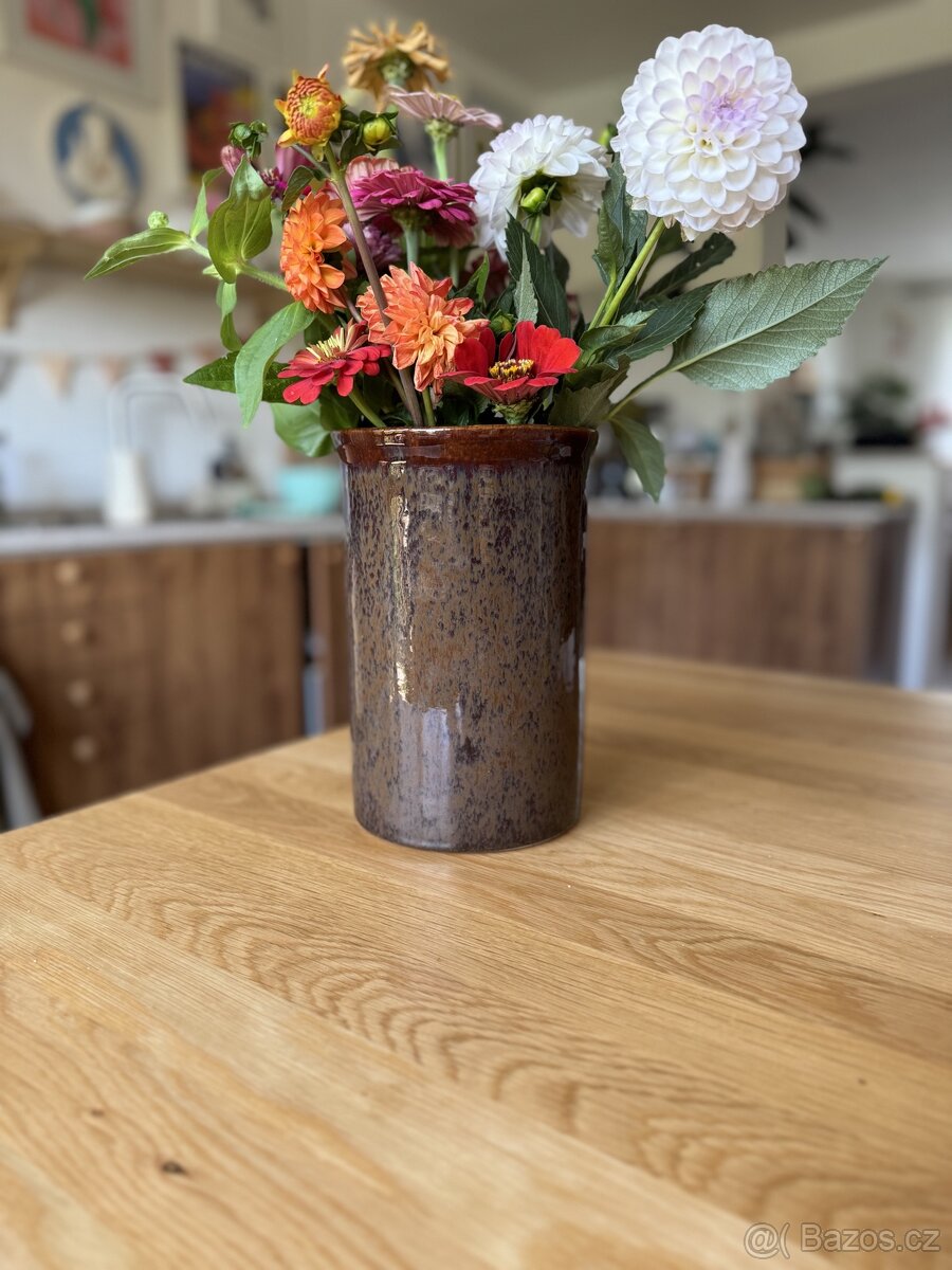 Krasna velká keramicka vaza