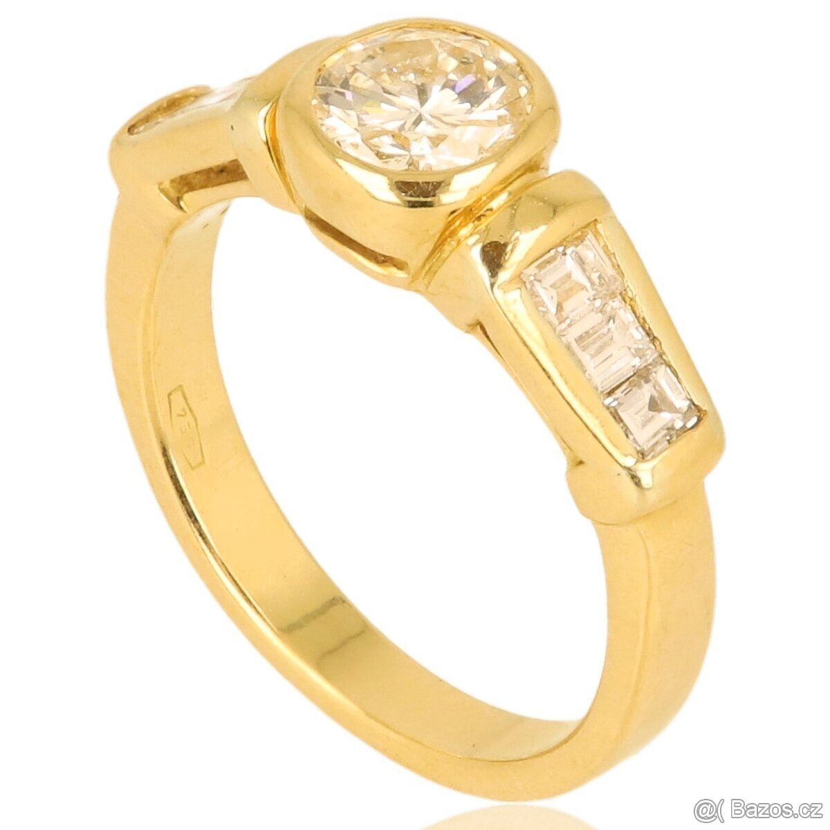 Zlatý (18k.) prsten s diamanty