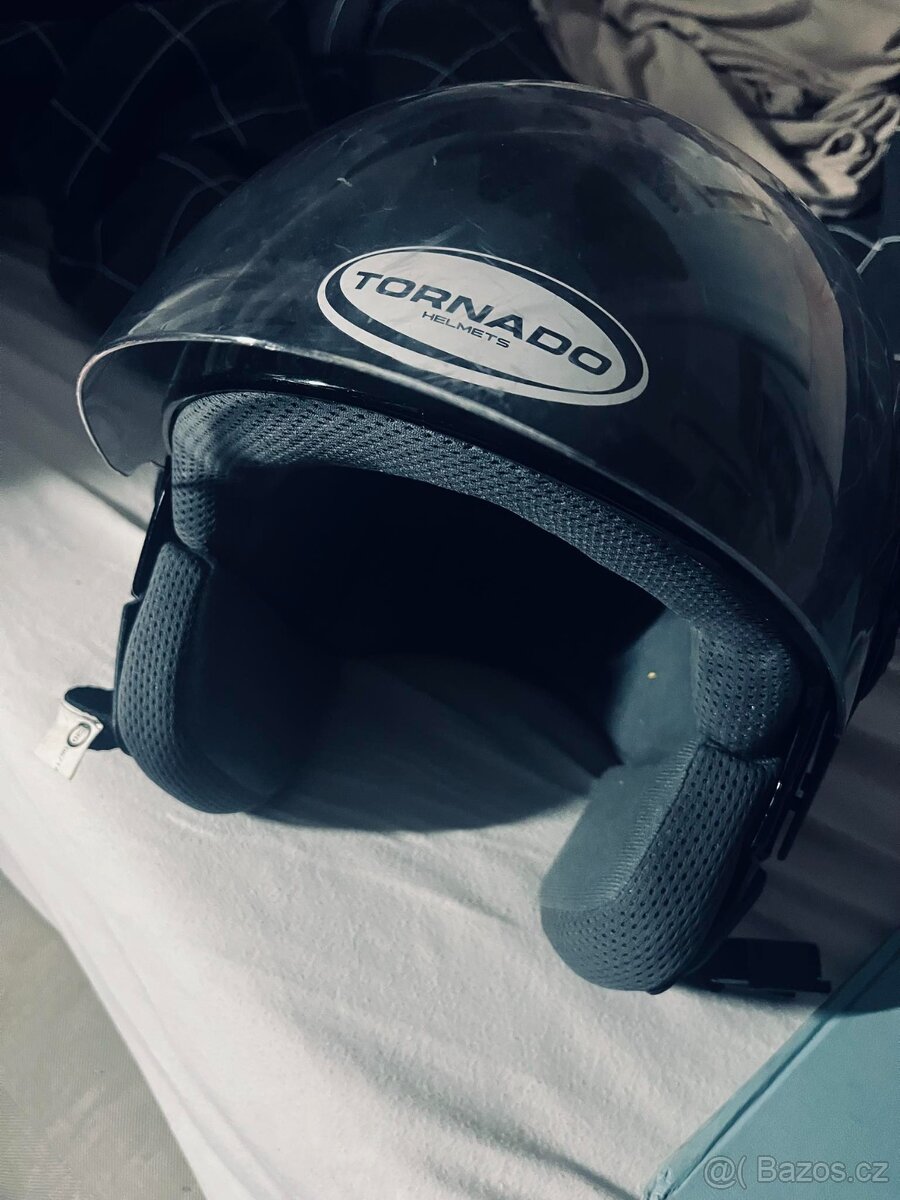 Helma Tornádo ECE R22 05