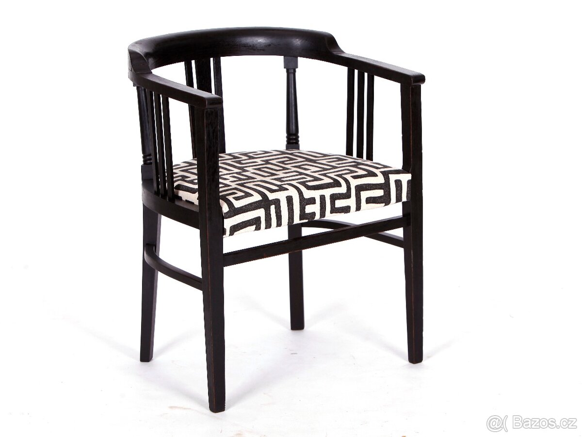 Starožitné křesílko, židle po přečalounění