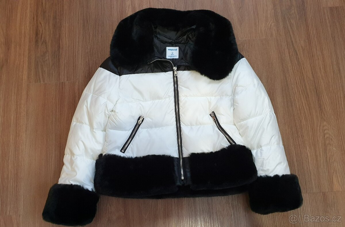 Bunda bílá s kožešinou vel. 152