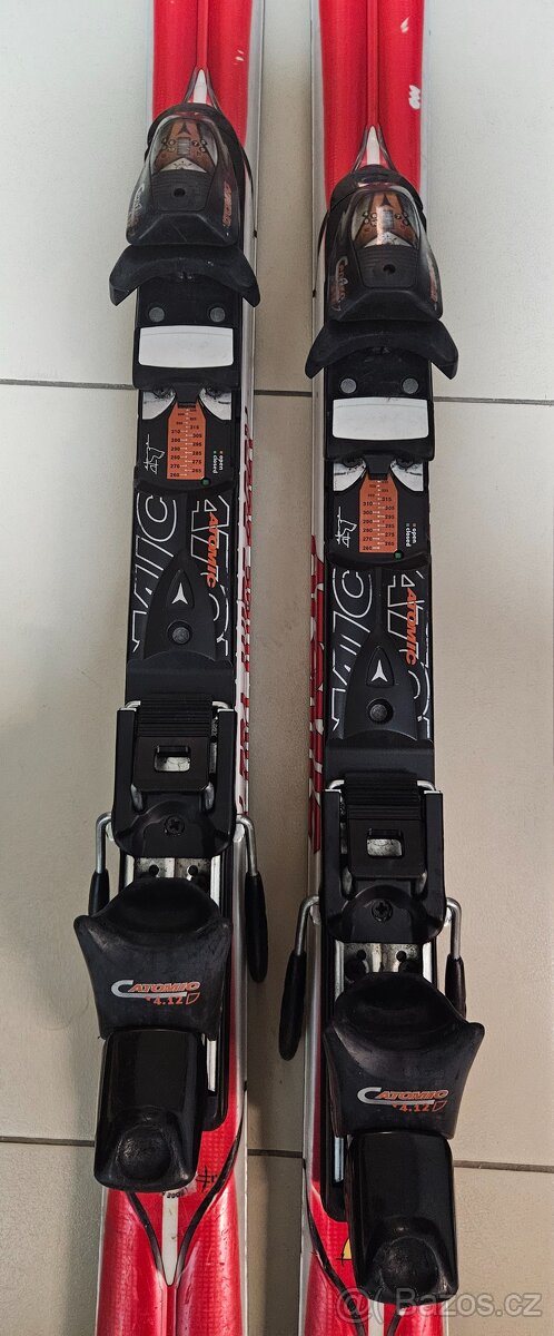 Sjezdové lyže ATOMIC