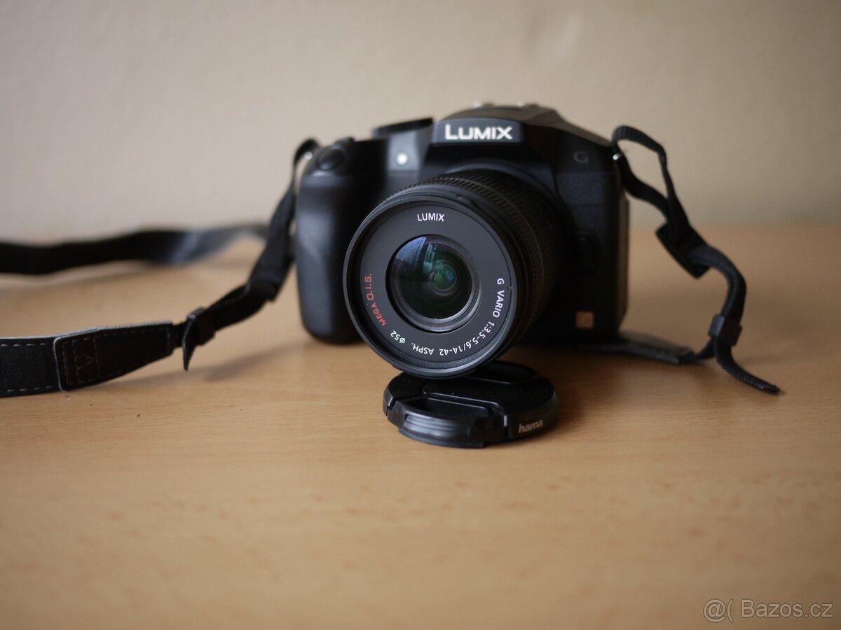 Panasonic G-6 s objektivem a brašnou...