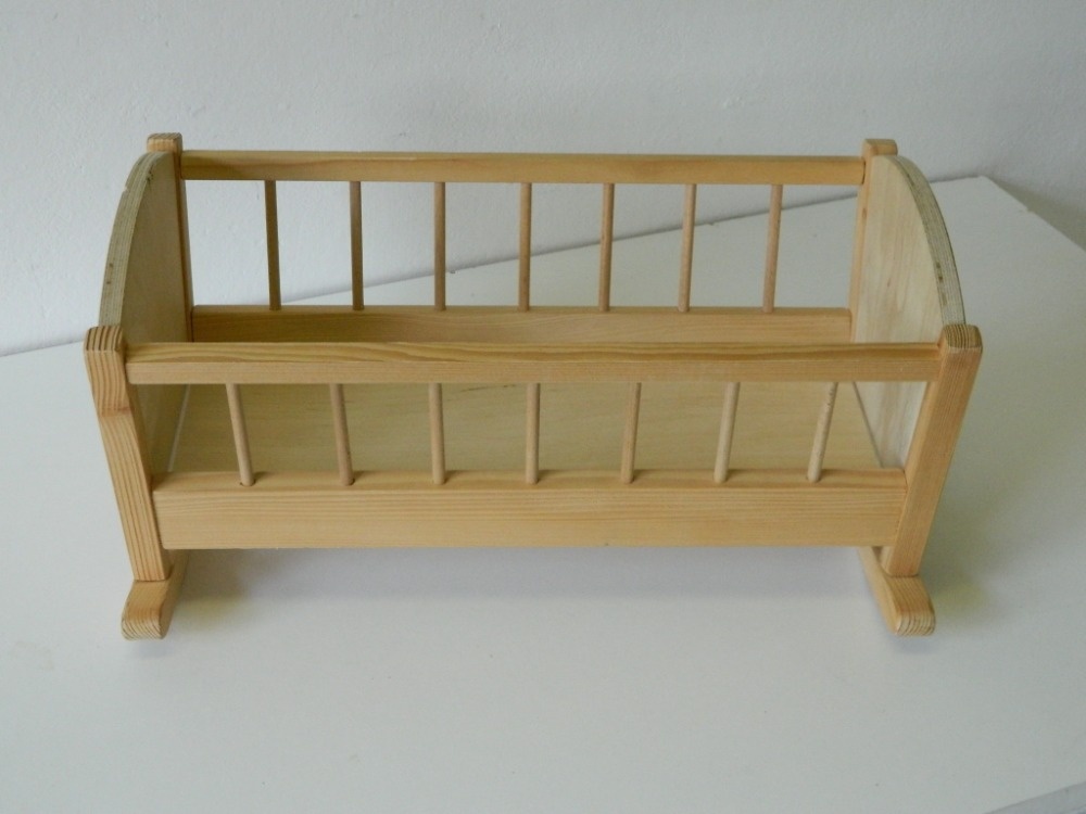 Kolébka pro panenku.