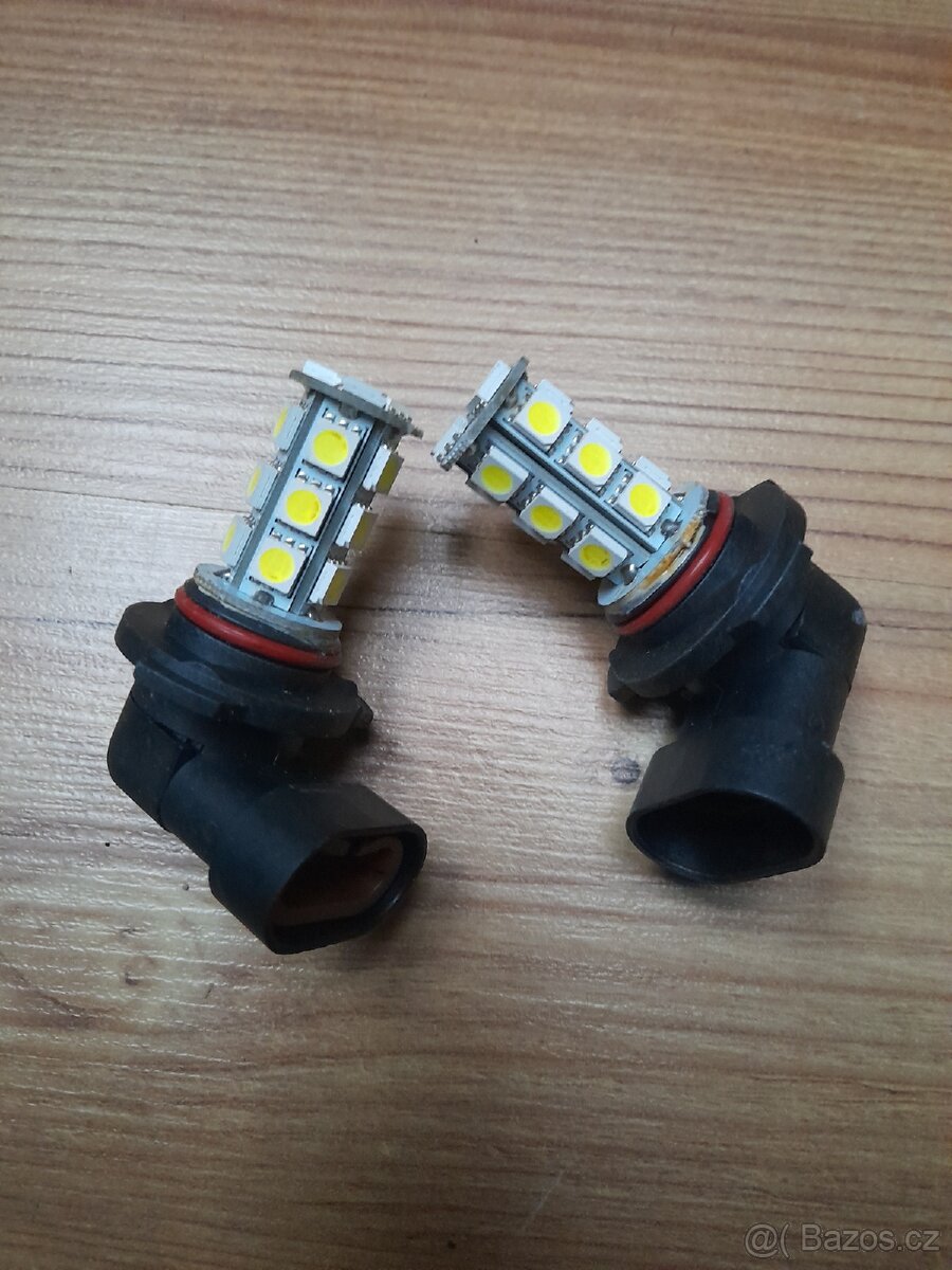 LED žárovka HB3 (9005)