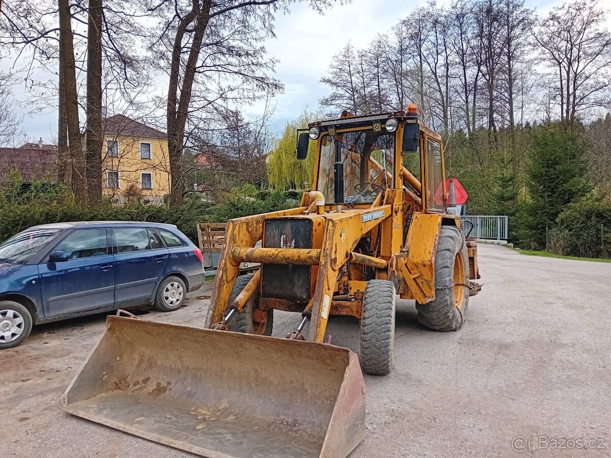 Traktorbagr john deer