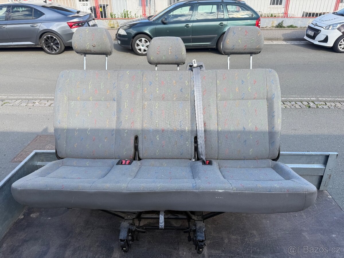 Sedák WV Transportér trojsedák
