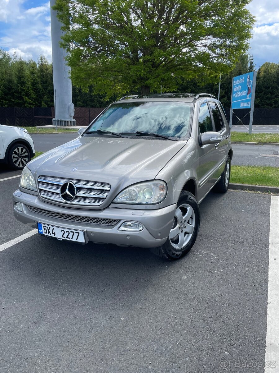 Mercedes ML270 Final Edition. Automat