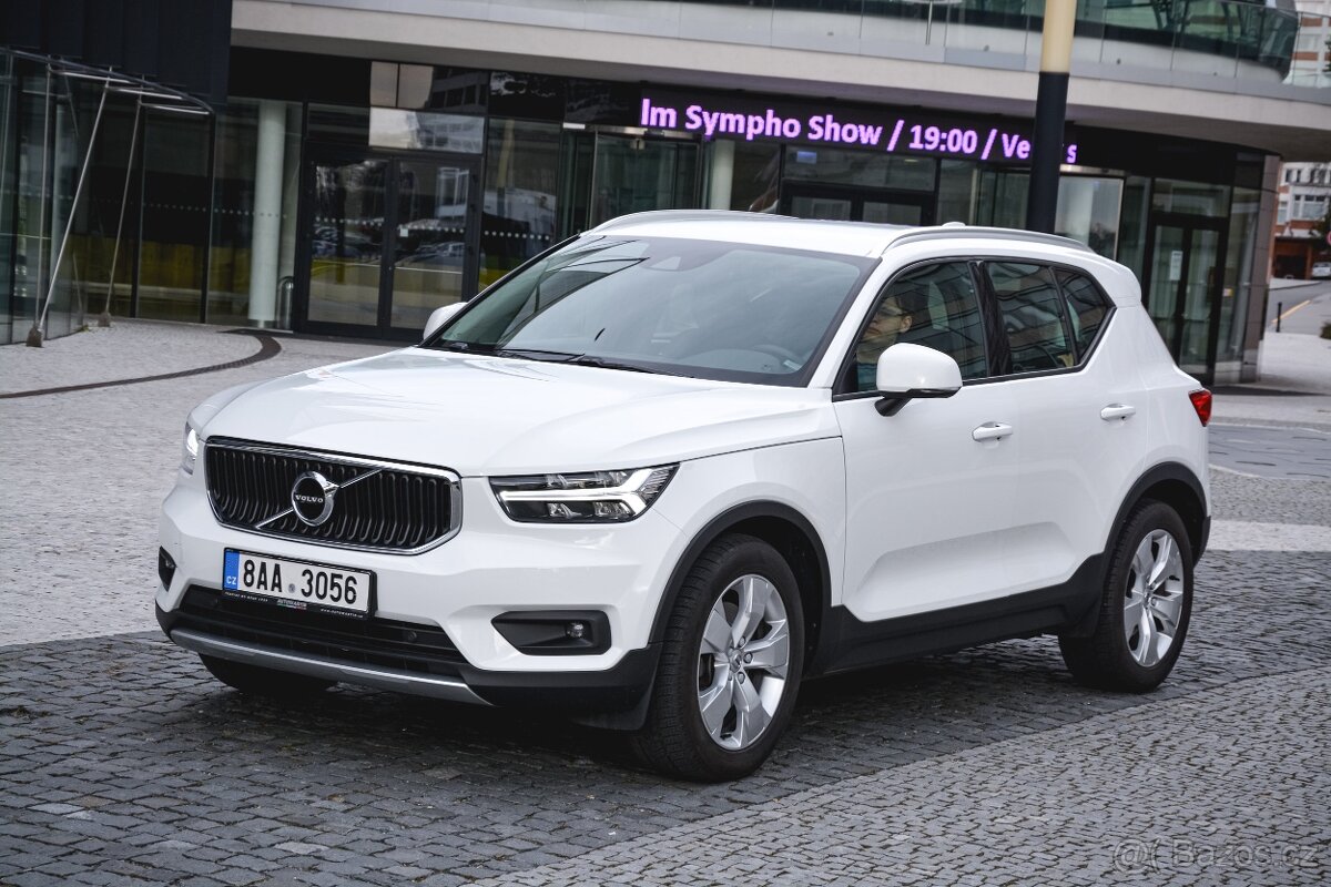 Volvo XC40 2,0 D3 DRIVE-E Momentum PRO Awd 4x4 Automat
