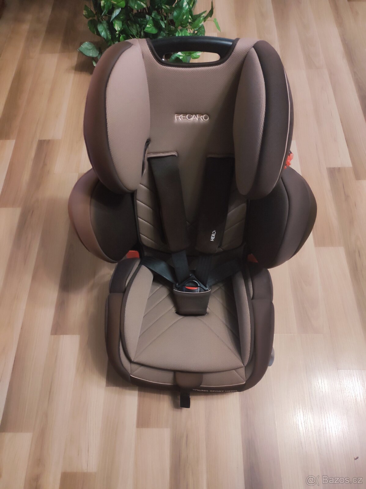 Autosedačka Recaro