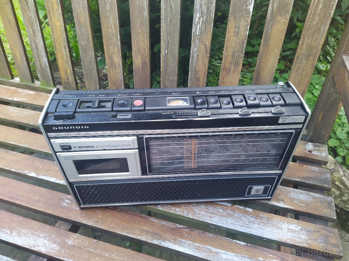 Grundig C 6000 radio