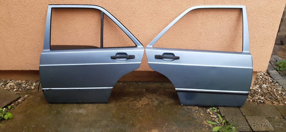 Zadni dveře Mercedes 190