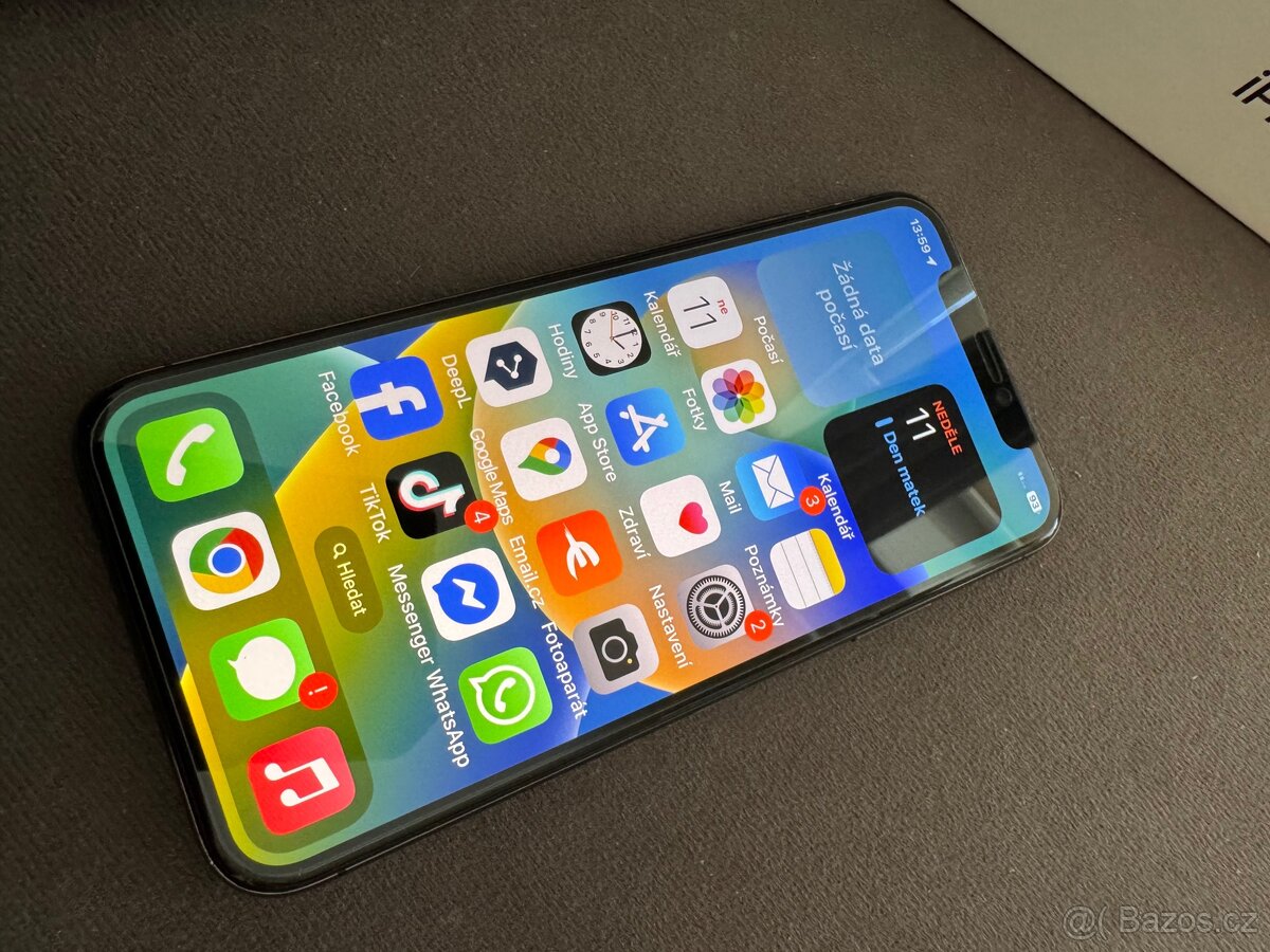 Apple X 64gb