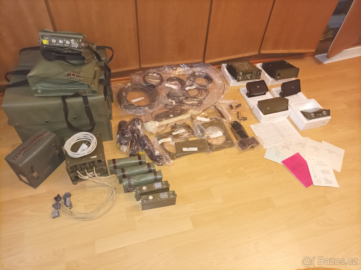 Vysílačky RF - 10 a příslušenství