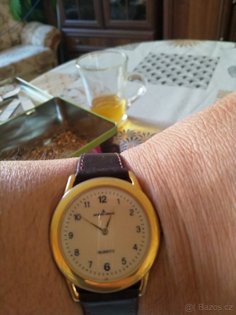 Panske hodinky elegant