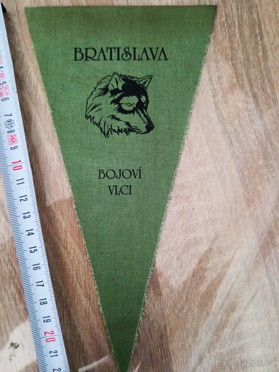 Trampská vlaječka " Bojoví vlci-Bratislava"