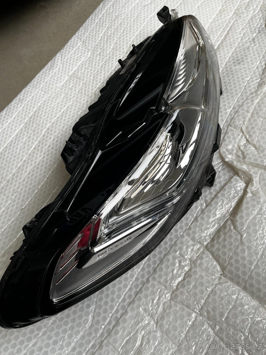 Ford Mondeo MK 5, p.p.světlomet Full Led ES73-13D154-CD