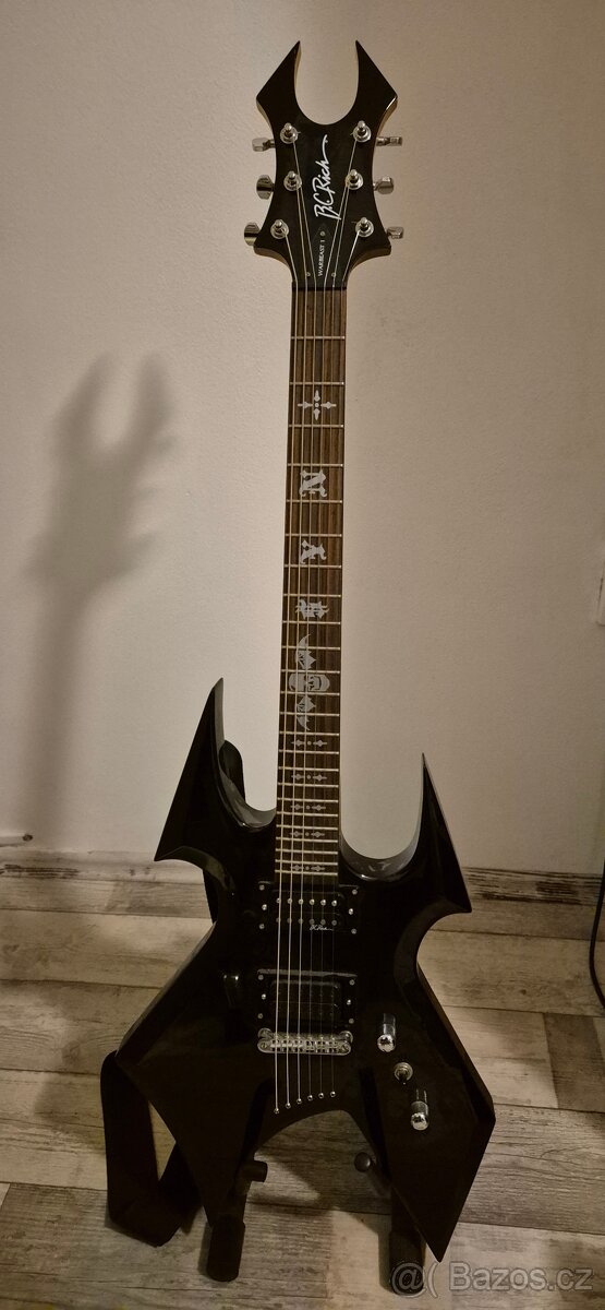 BC Rich Warbeast 1 + příslušenství