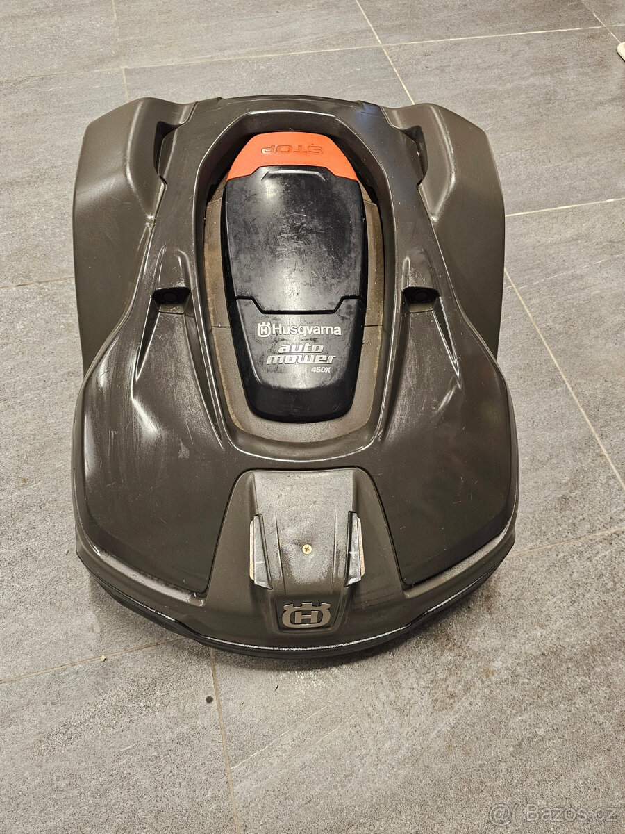 HUSQVARNA robotická sekačka