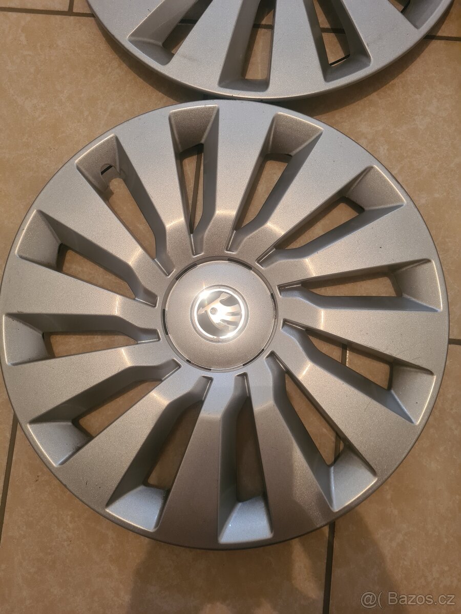 Originál poklice Škoda 15"