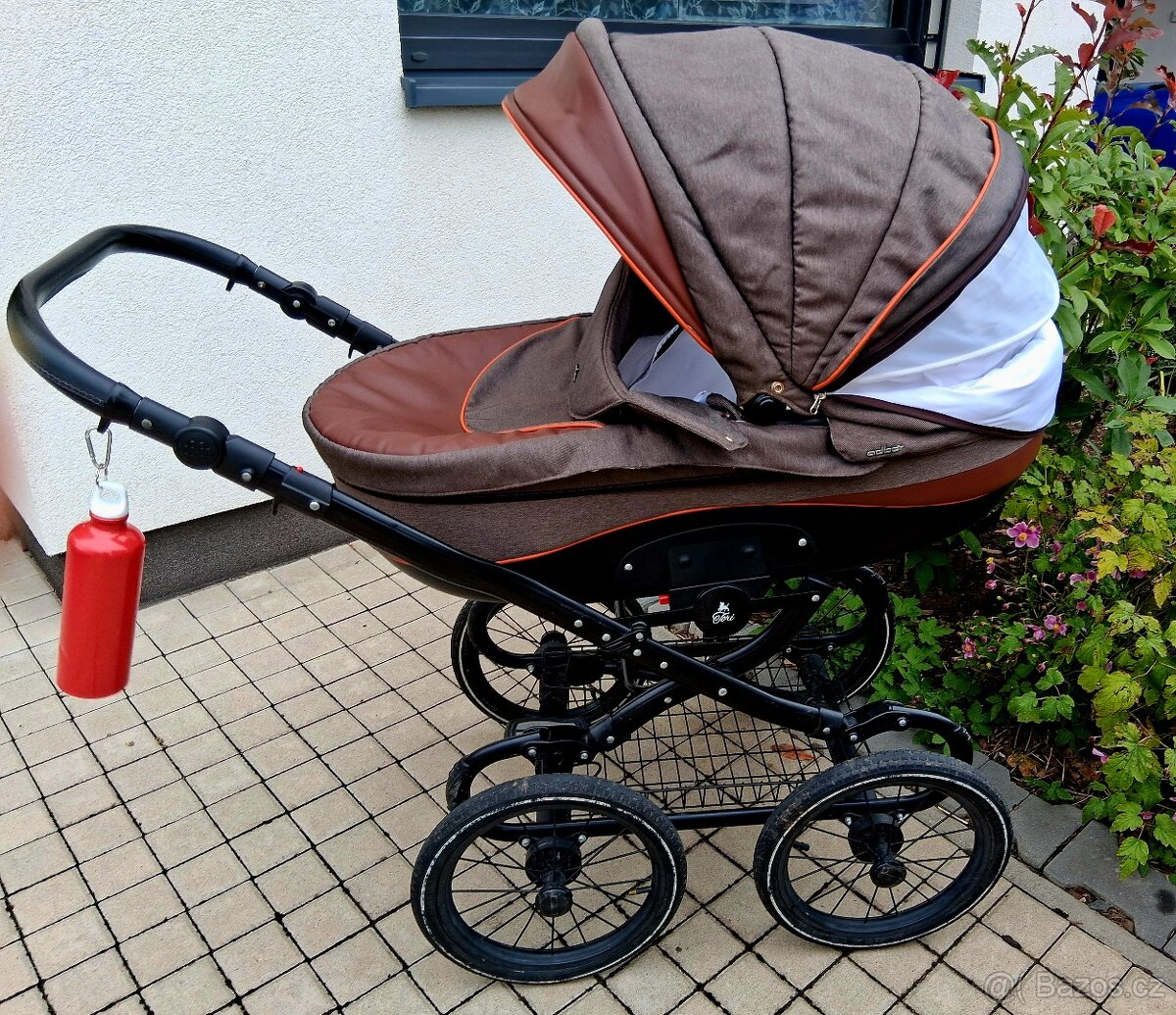 Kočárek. 2v1. Vše v pořádku. I barvy