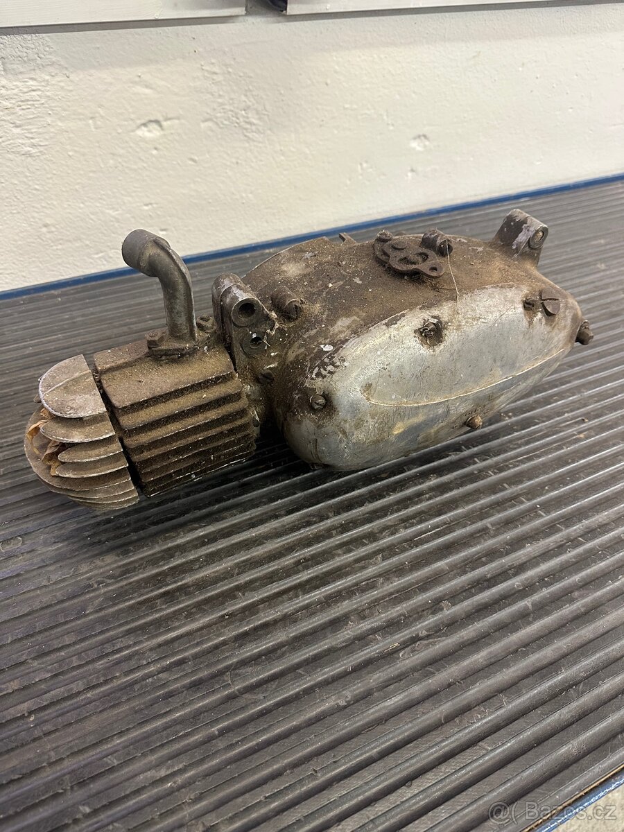 Motor Jawa 50/05