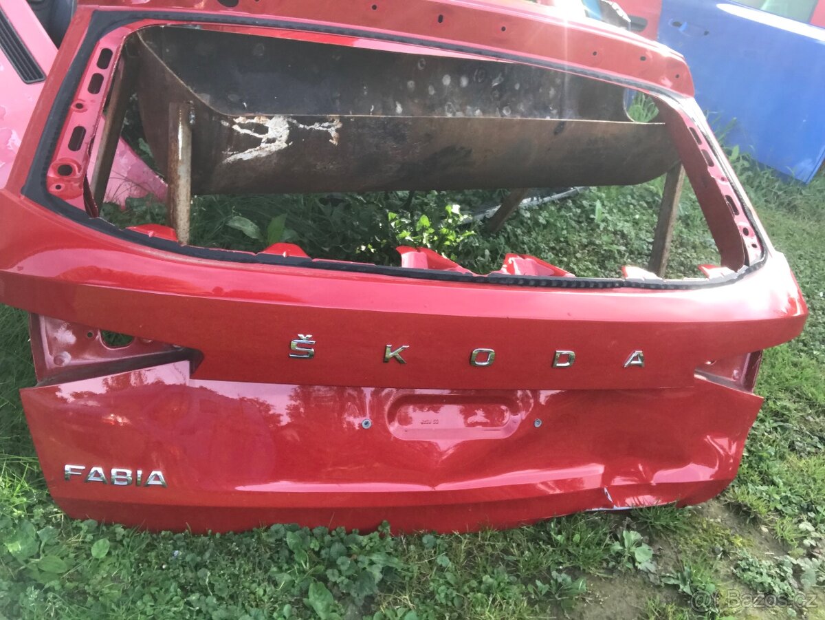 Škoda Fabia 4 víko