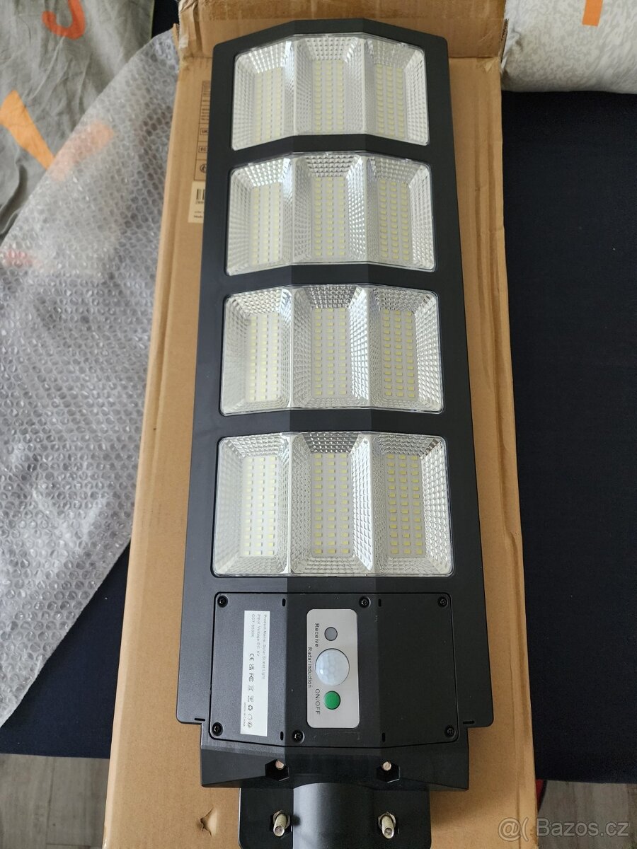 Solární LED pouliční světlo Hondony ZB9909800